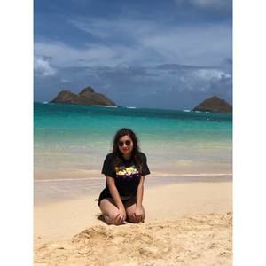 Meet your Posher, Ululani